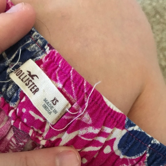 Hollister Bouncy Flora Shorts size XS - Picture 4 of 4